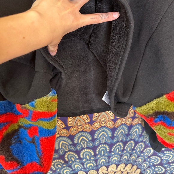 Cropped funky sweater - Picture 10 of 11